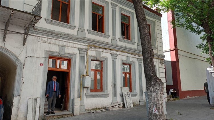 CHP’nin il binası 6 Ekim’e hazırlanıyor