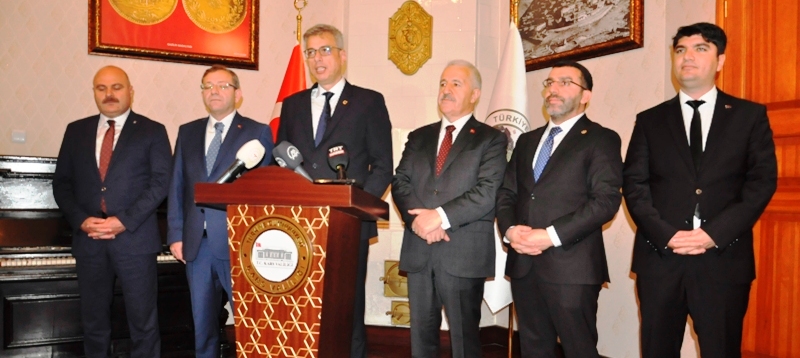 Bakan Memişoğlu, Kars'ta sağlıkta yapılan dezenformasyonları eleştirdi