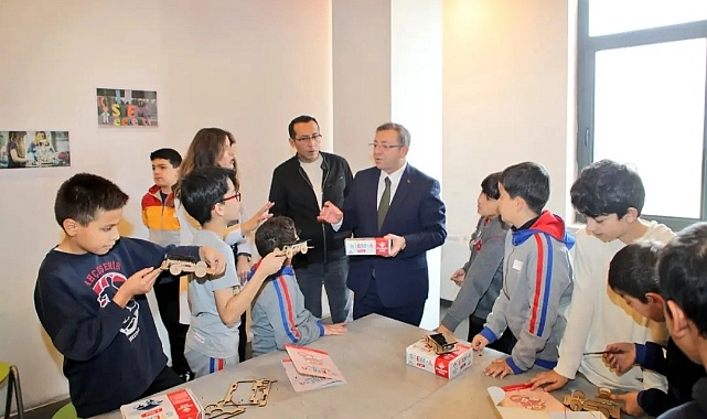 Vali Polat okul ziyaretlerine devam ediyor