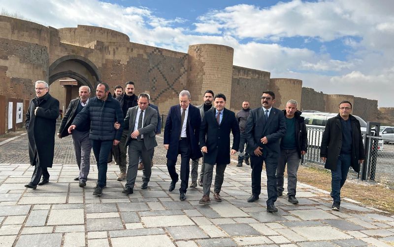 MHP'li Durmaz, Ani Ören Yerini ziyaret etti