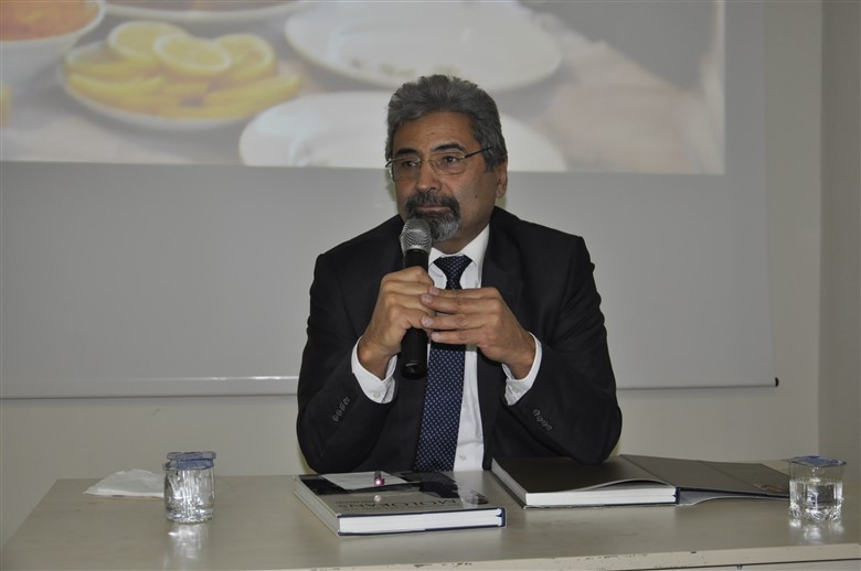 Akçayöz, Kars'ın solan rengi Malakanları KAÜ öğrencilerine anlattı