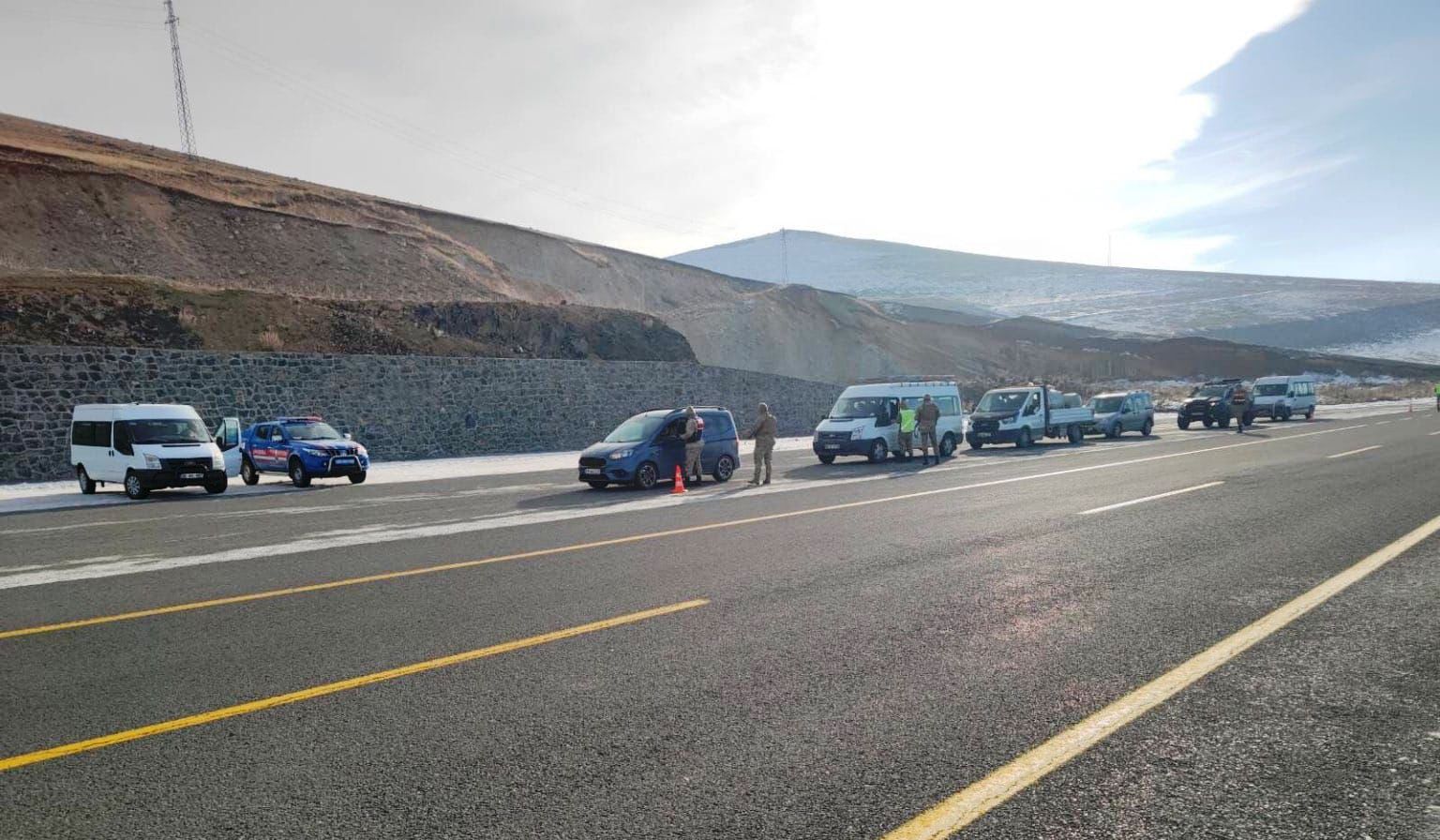 Kars'ta sis nedeniyle uçuşlar iptal edildi