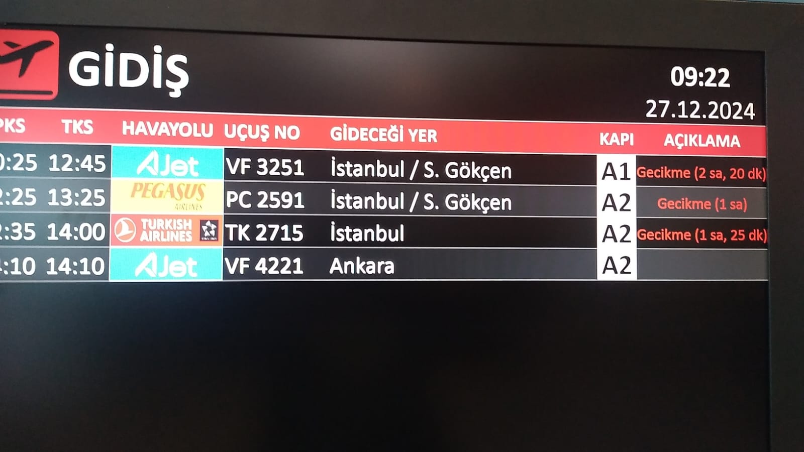 Kars'ta yoğun sis hava ulaşımını olumuz etkiliyor