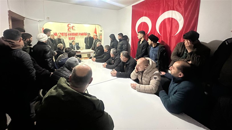 Kars'ta MHP'ye 110 katılım