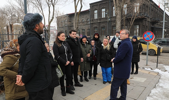 Kars'a ziyaretçi akını