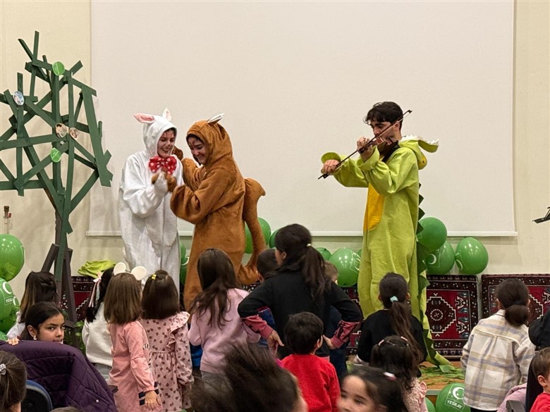 Yeşilay Kars Şubesinden Çocuk Şenliği