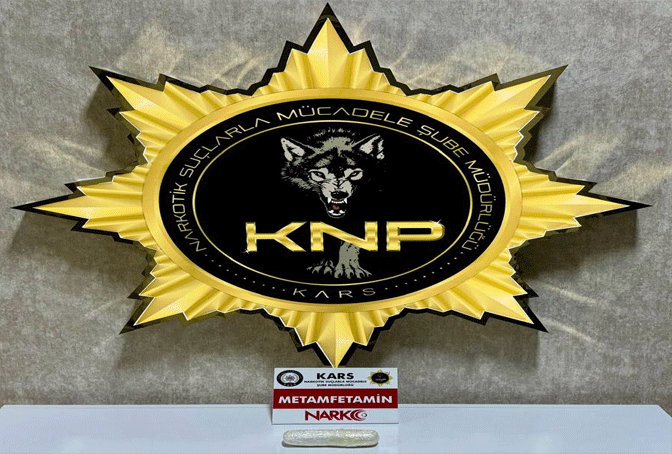 İranlı kuryenin makatından uyuşturucu çıktı