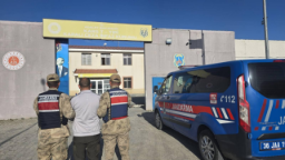 Dolandırıcılık suçundan araması bulunan kişi yakalandı