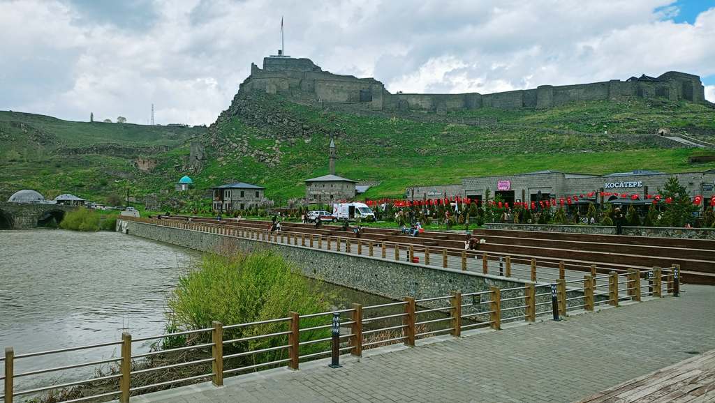 Kars’ta aileler dağılmaya ve küçülmeğe devam ediyor