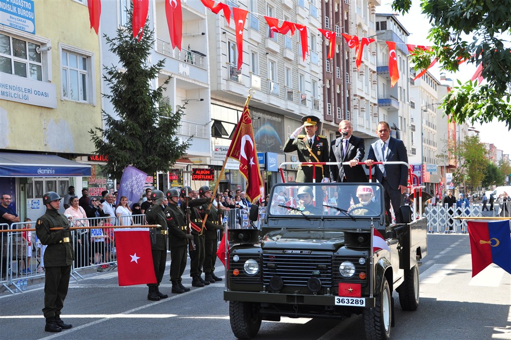 Kars’ta Zafer Coşkusu