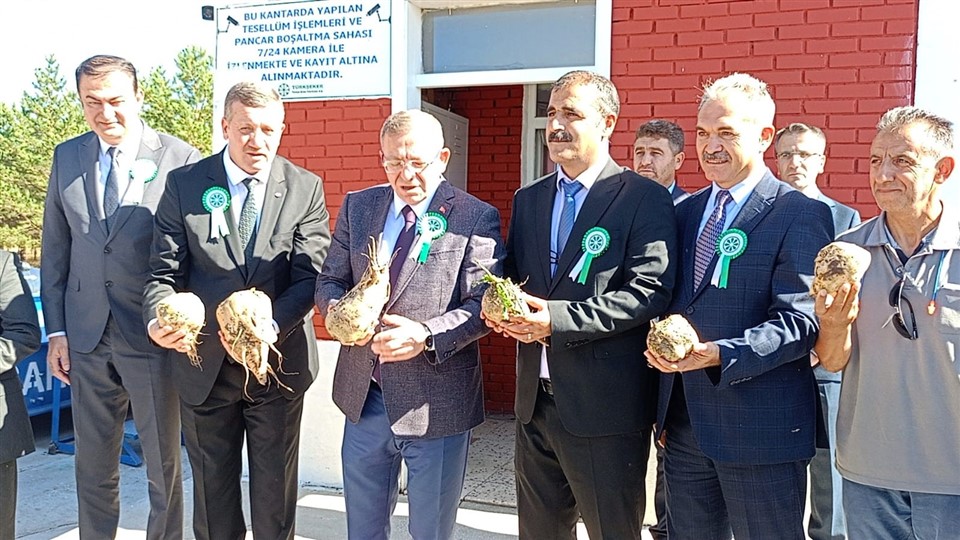 Kars Şeker Fabrikasında bu yıl 122 bin ton pancar işlenecek