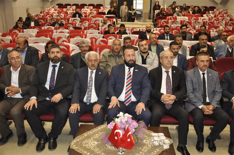 Çelik: Erbakan’ın çileli yolunda yürüyoruz