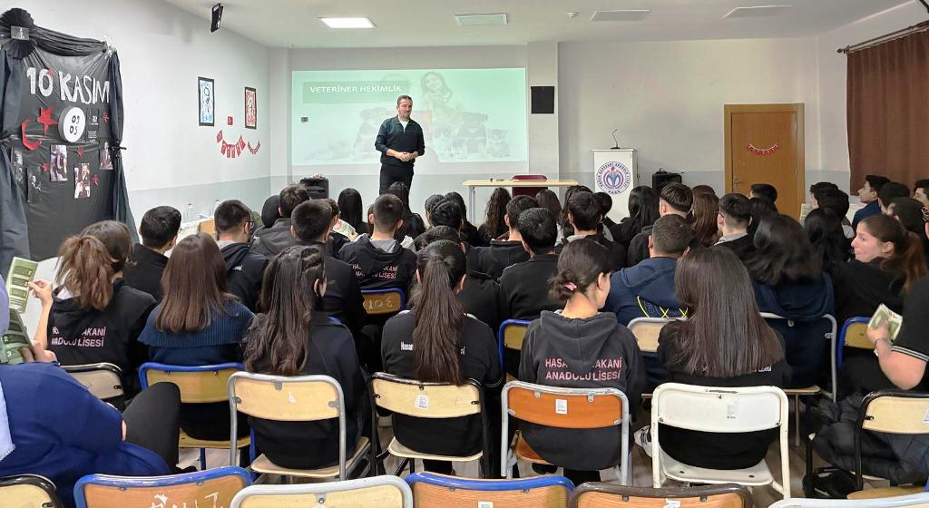 Başkan Ödül, öğrencilere veteriner hekimliği anlattı