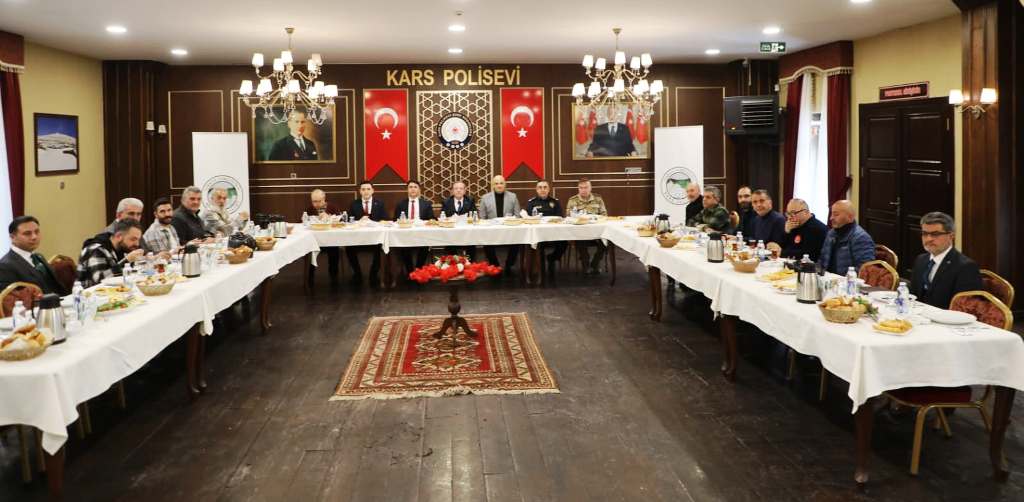 Vali Polat’tan gazetecilerle 10 Ocak buluşması