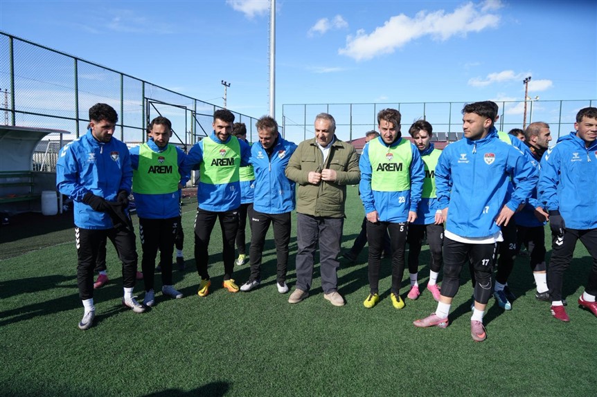 Köstendil, Kars 36 Spor’lu futbolcularla birlikte sahaya çıktı