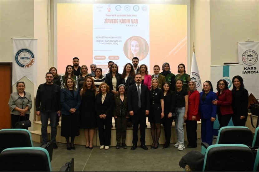 KARS’TA “Zirvede Kadın” Paneli Yoğun Katılımla Gerçekleştirildi