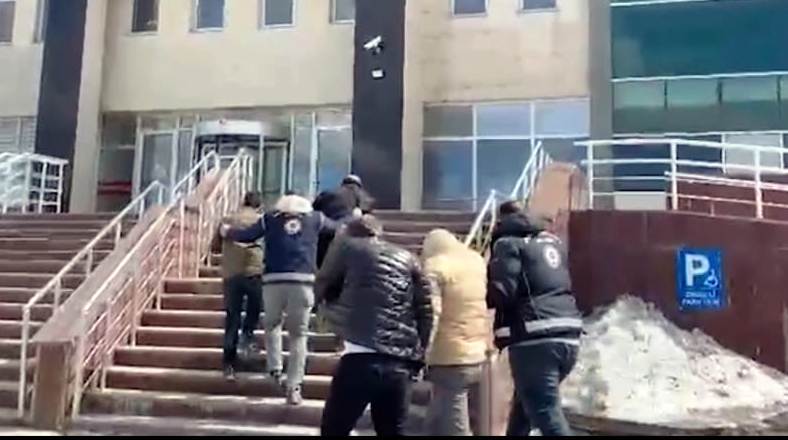 Kars’ta 6 Afganistan uyruklu düzensiz göçmen yakalandı