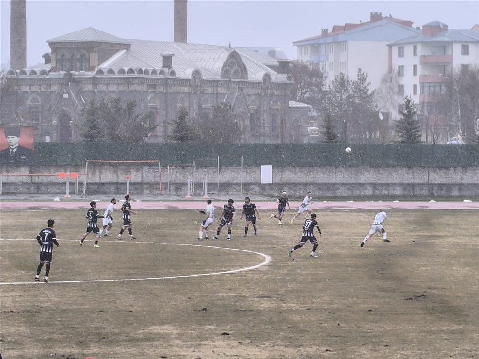 Kars 36 Spor: 2 - Nusaybin Belediyespor: 1