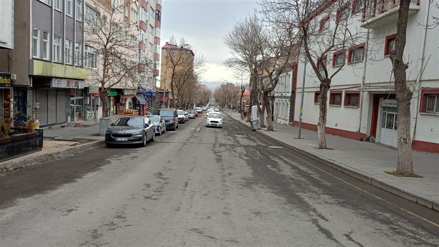 Kars’ta sessiz ve sakin bir Pazar yaşanıyor