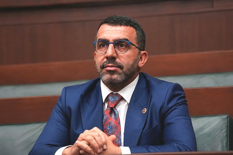 Çalkın: Kars’ın hayal peşinde koşanların emrinde olması üzücüdür
