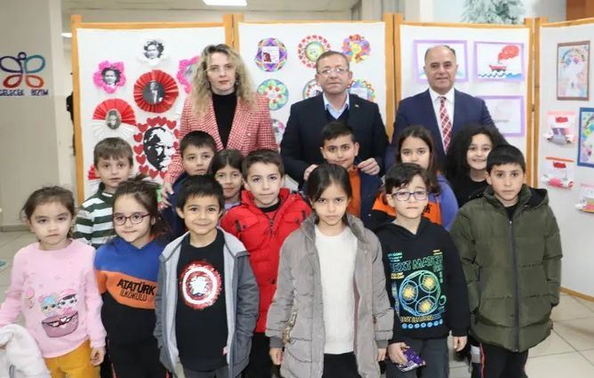 Vali Polat tatile giren öğrencilere seslendi