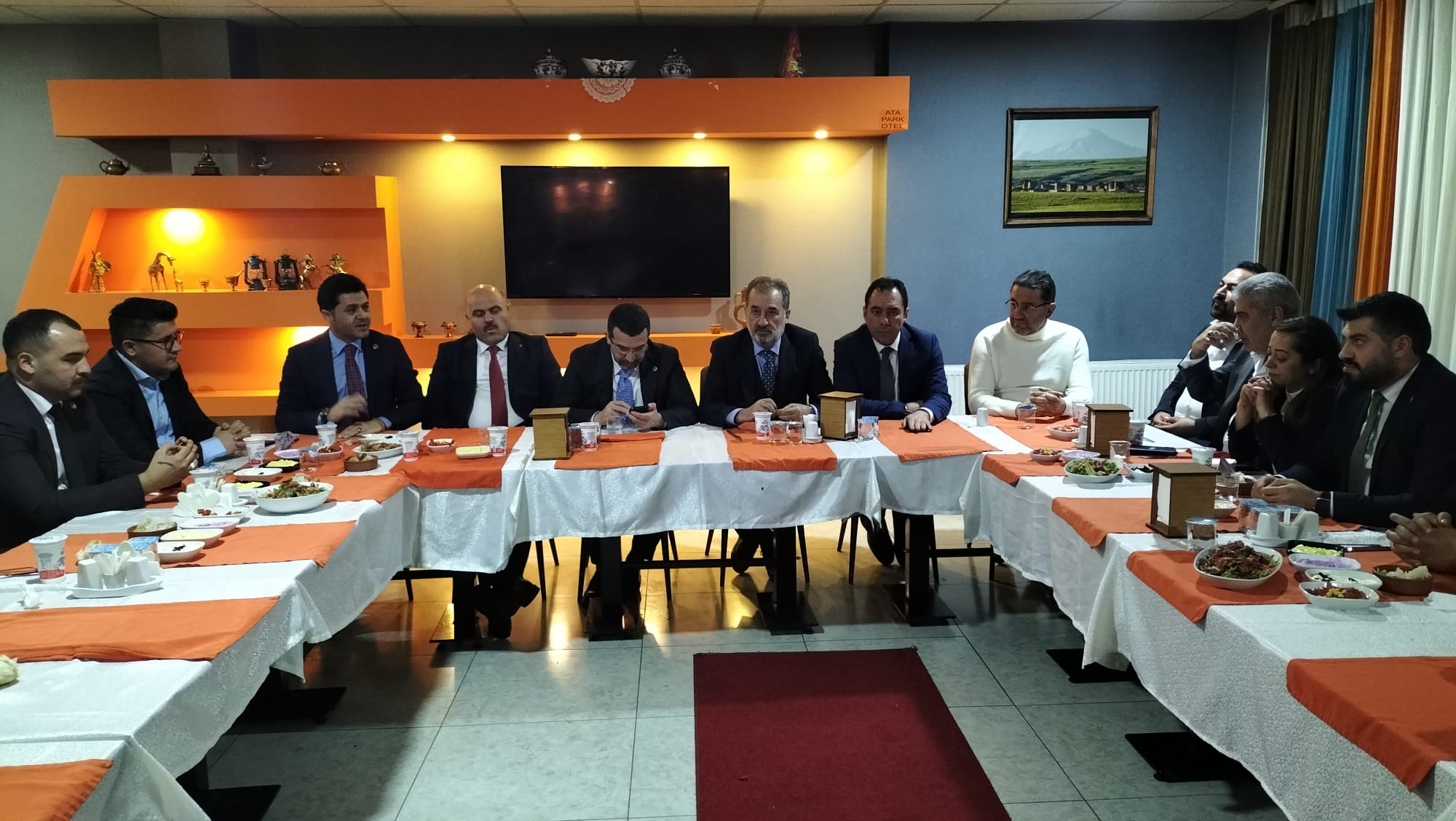 Ötüken Senger ilk toplantısını gerçekleştirdi