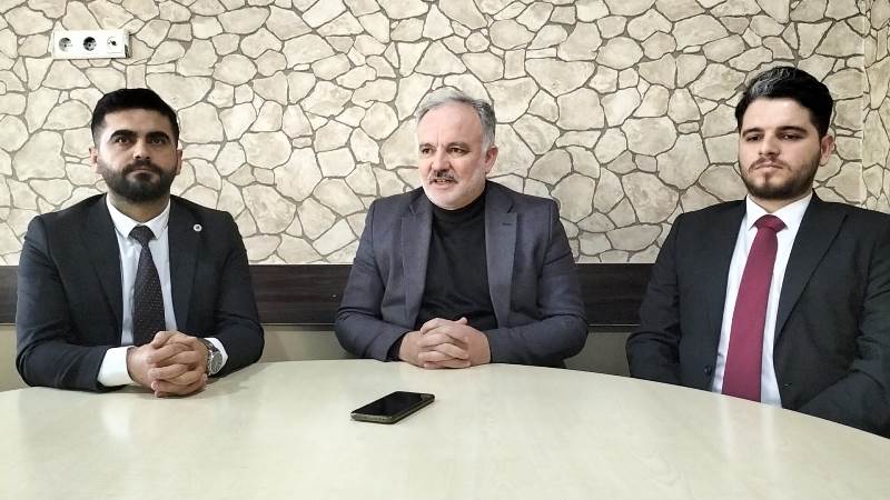 AYHAN BİLGEN, BAĞIMSIZ KARS BELEDİYE BAŞKAN ADAYLIĞI İLE İLGİLİ OLARAK AÇIKLAMADA BULUNDU