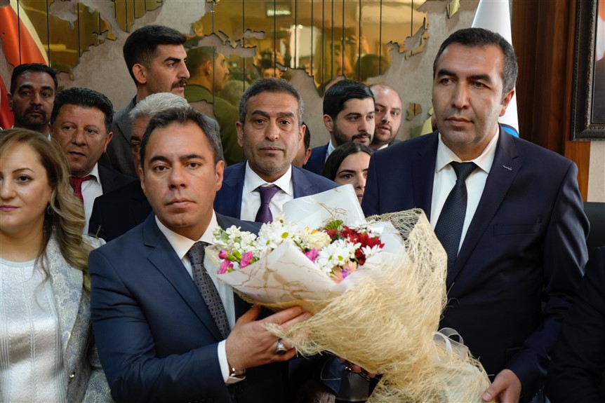 Ötüken Senger görevine başladı