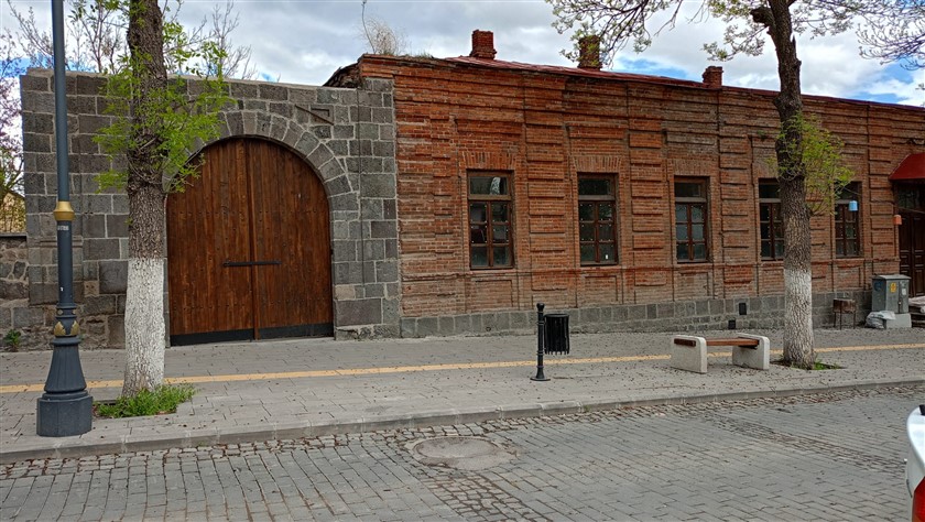 Kars’taki tarihi binalar kıymete bindi