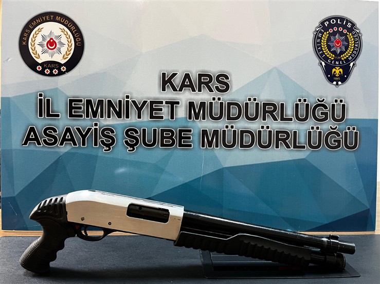 Kars'ta araması bulunan 19 şahıs yakaladı