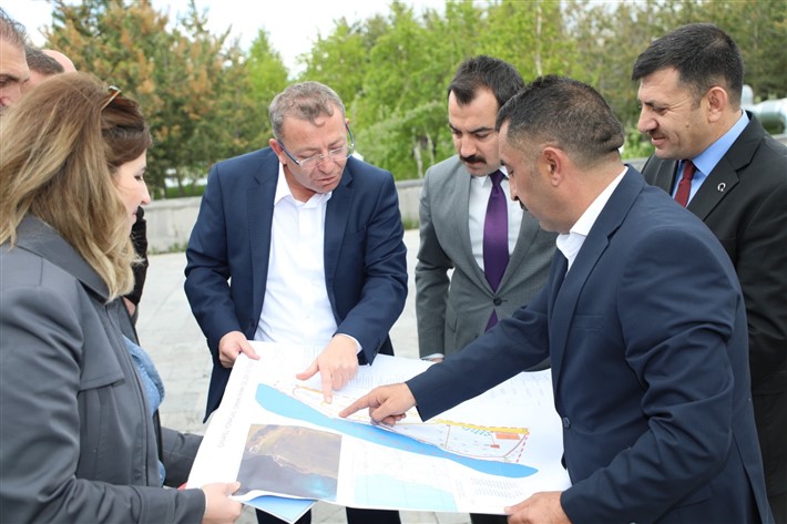 Vali Polat, Çıldır Gölü’ne İncelemelerde Bulundu