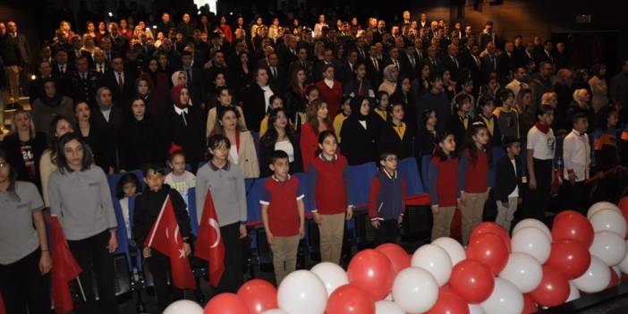 Kars’ta buruk 23 Nisan coşkusu