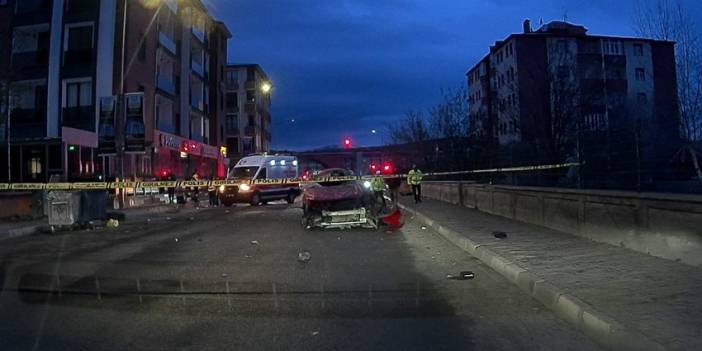 Kars’ta refüje çarpan araçtaki şahıs yaşamını yitirdi