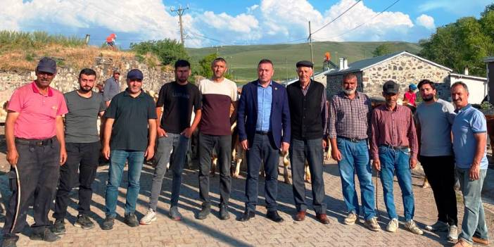 Müçük köy ziyaretlerini sürdürüyor