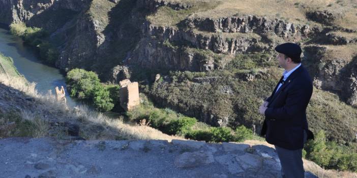 Milletvekili Alp: Ani’deki İpek Yolu Köprüsü barış köprüsü olsun!