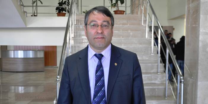 Özbey: “Yeni eğitim öğretim yılı dağ gibi sorunlarla başladı