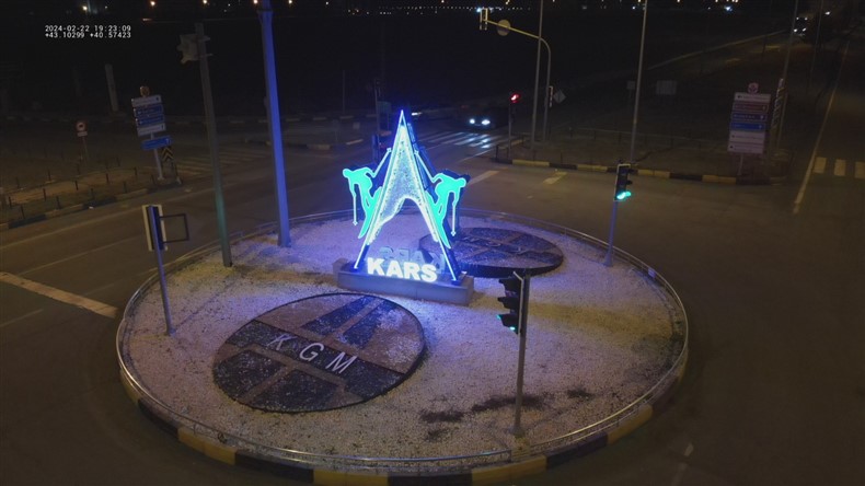 kars-belediyesi-sehri-isil-isil-yapti-002.jpg