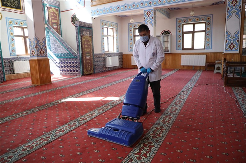 karsta-camiler-ramazana-hazir.jpg