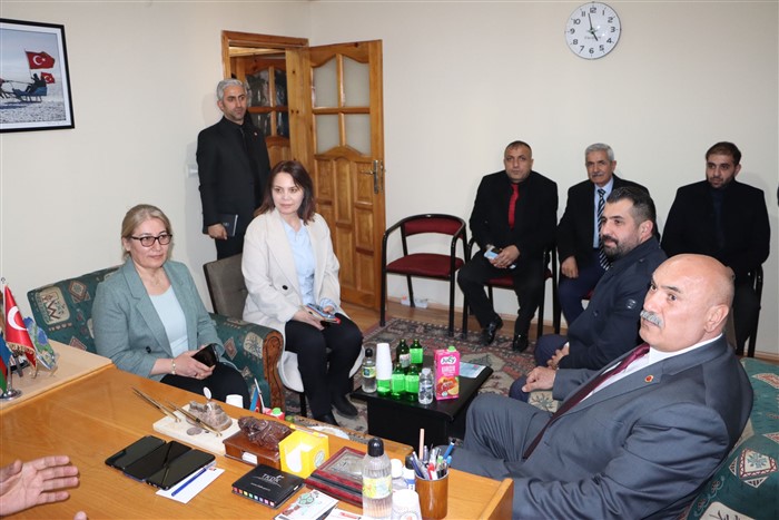 gultekin-ve-uludasdemirin-kamu-kurum-ve-oda-ziyaretleri-devam-ediyor.jpg