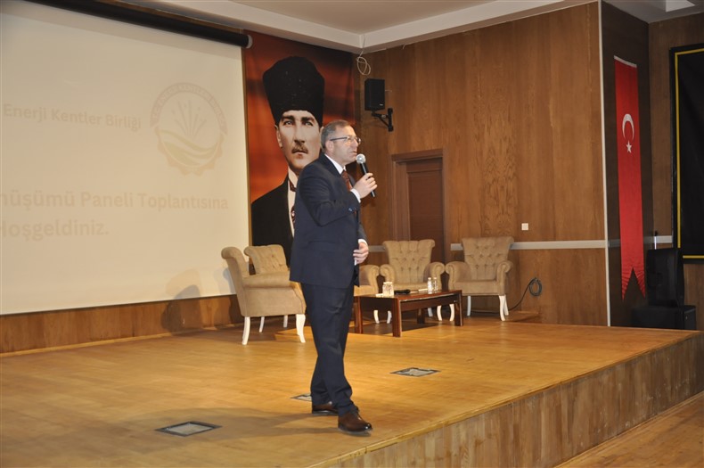 kars-belediyesinde-karsin-enerji-donusum-toplantisi.jpg
