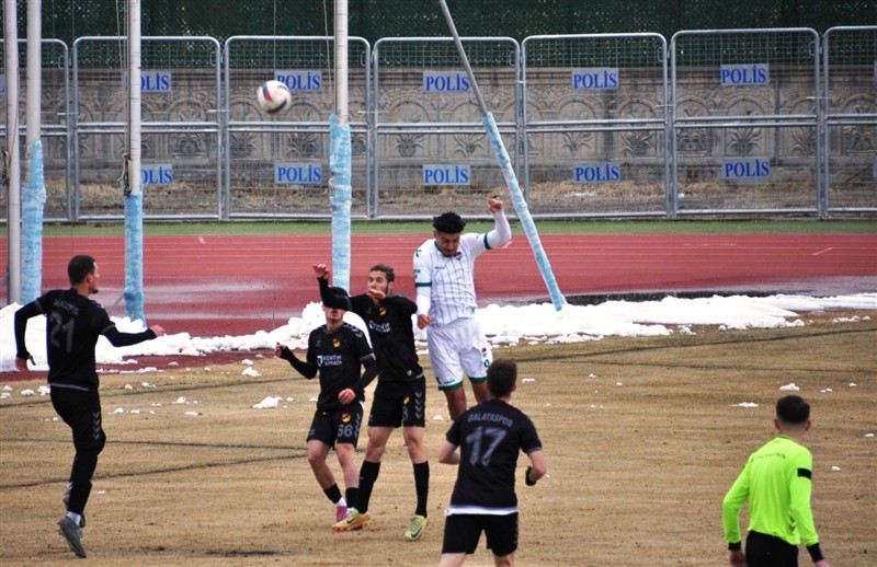 kars-36-spor-2-ordu-galataspor-0-001.jpg