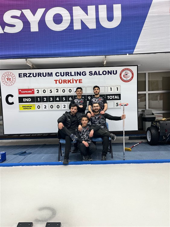 kafkars-curling-erkek-takimi-erzurum-etabi-bolge-sampiyonu-oldu-003.jpg