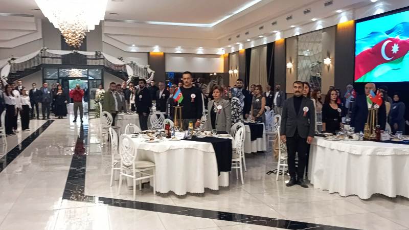 azerbaycan-halk-cumhuriyeti-107-yasinda.jpeg