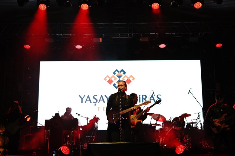 kars-yasayan-miras-festivali-iz-birakti-003.jpg