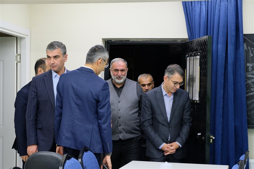 azerbaycan-dini-heyeti-kars-ehlibeyt-dernegini-ziyaret-etti-003.jpg
