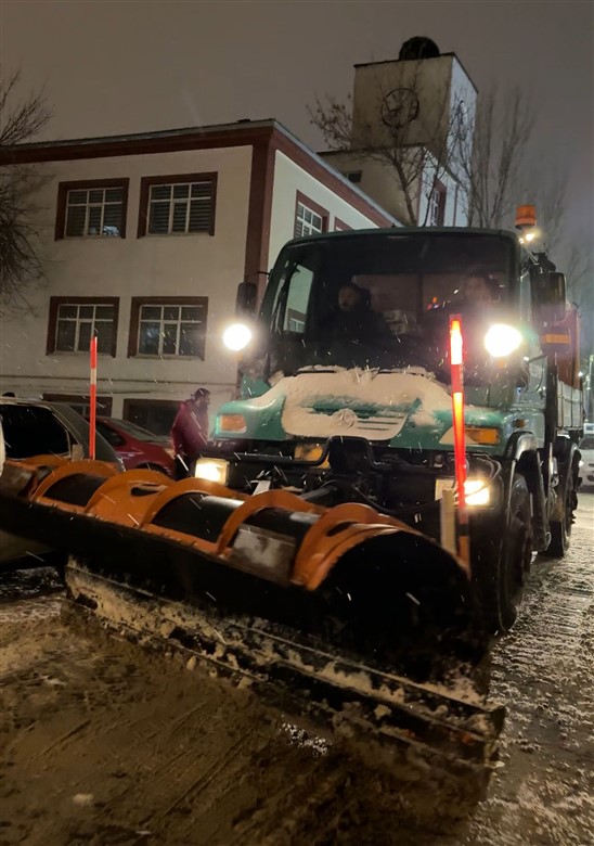 kars-belediyesi-karla-mucadele-calismalari-baslatti-003.jpg