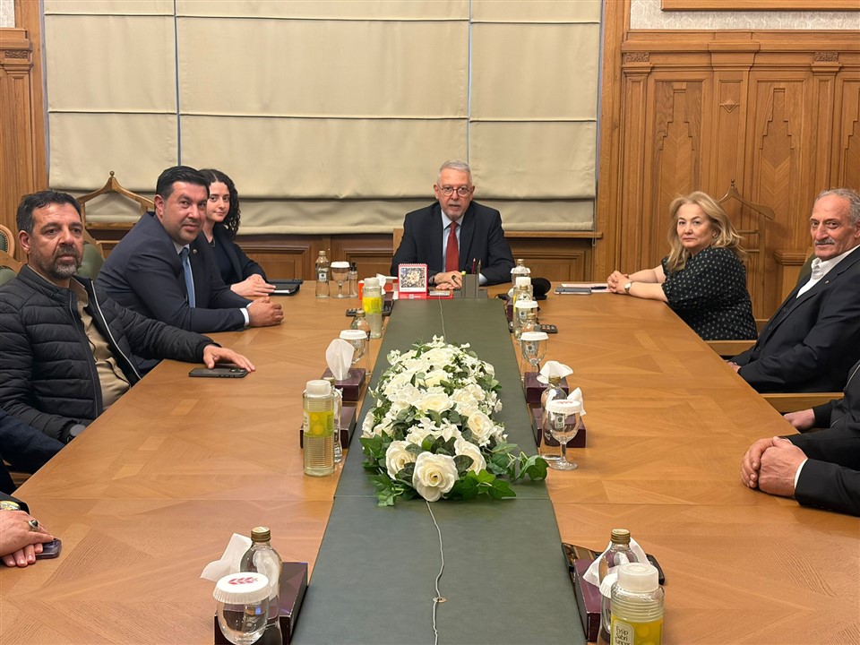 dogukapi-acilirsa-kars-kafkasyanin-ticaret-merkezi-olur.jpg