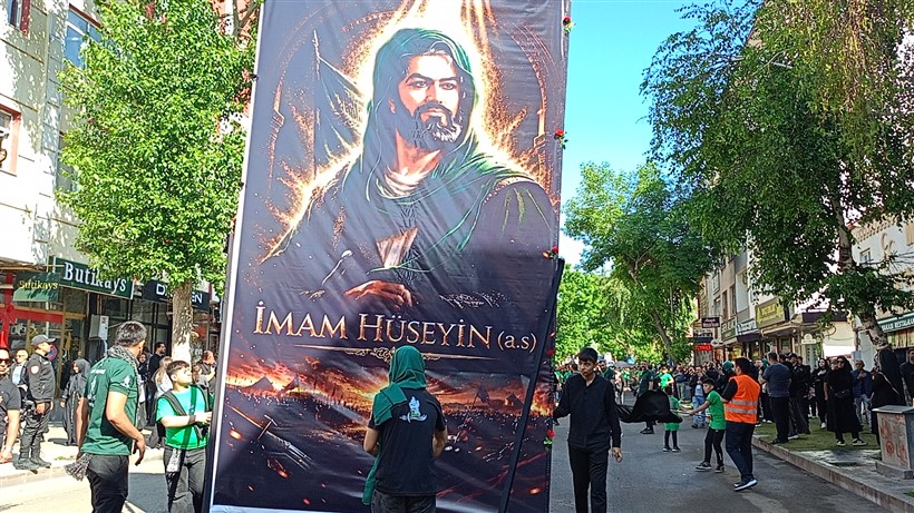 karsta-binlerce-kisi-hz-huseyinin-yasini-tuttu-003.jpg