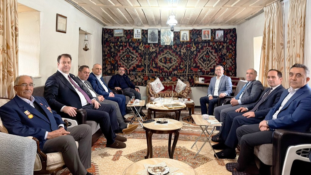 kars-il-protokolu-milletvekili-alpe-konuk-oldu.jpeg